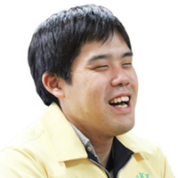 先輩社員